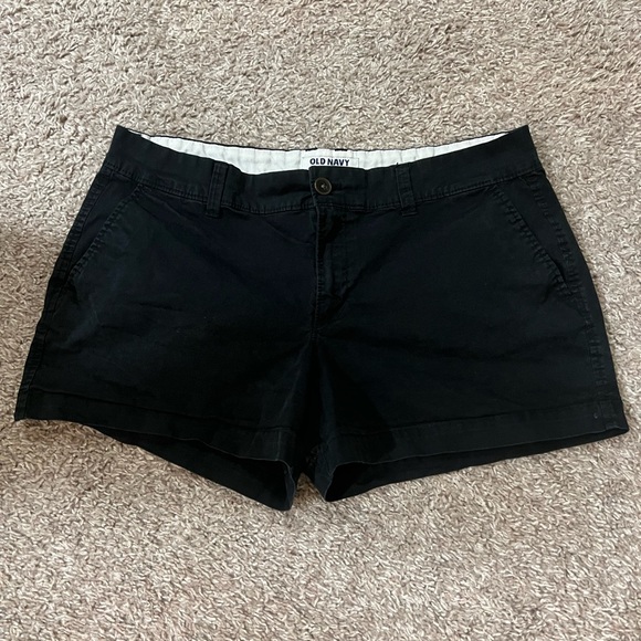 black old navy shorts - Picture 1 of 3